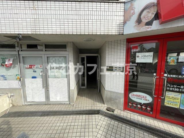 シルクハイム国分寺のエントランス