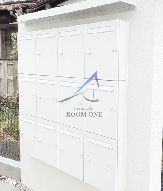 ソルナクレイシア荻窪Ⅲのその他共用部分|集合ポストです。