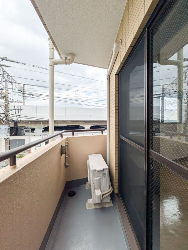 クレッセント西荻窪のバルコニー