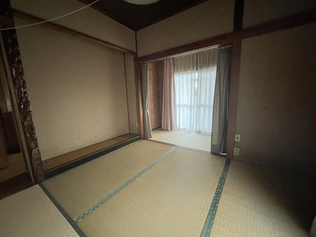 さぬき市造田是弘中古戸建の和室