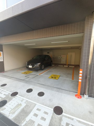 ドゥーエ西船橋の駐車場