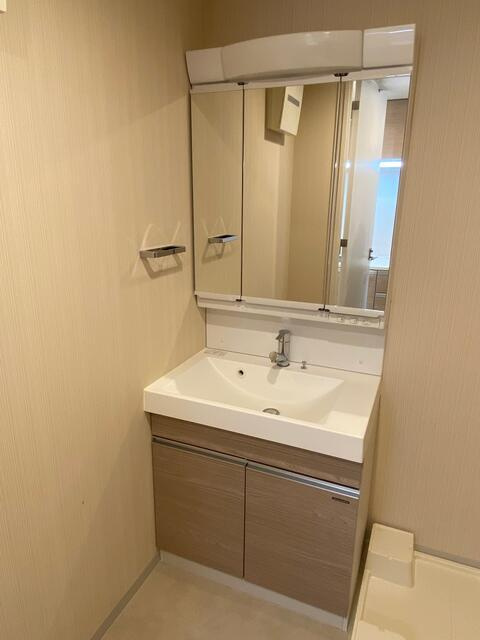 ドゥーエ西船橋の独立洗面台