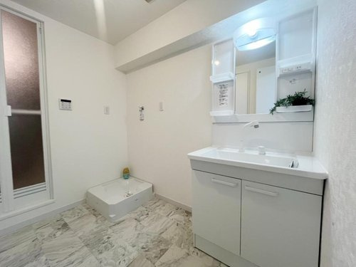 熊内スカイハイツの洗面所