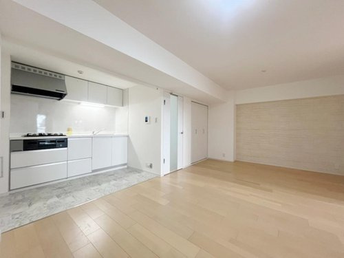 熊内スカイハイツの居間・リビング