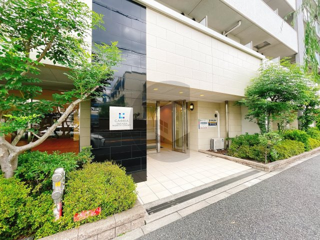 CASSIA高井田NouthCourtのエントランス