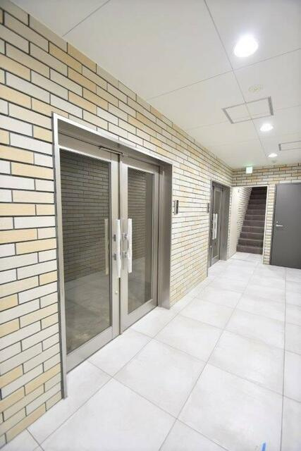 サンリット六町Ⅱのロビー|Ｂ１Ｆ　共用廊下