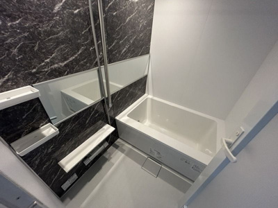 【浴室】 | 芝公園アパートメント | きれいなお風呂です