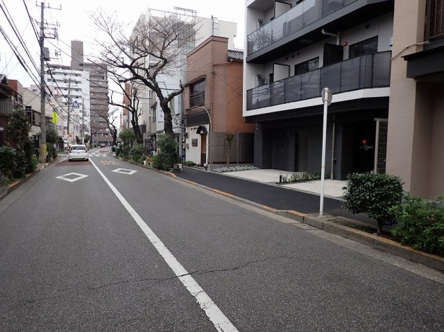 ドゥーエ日暮里の周辺