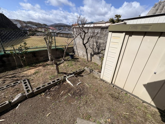 富雄元町4丁目戸建の庭