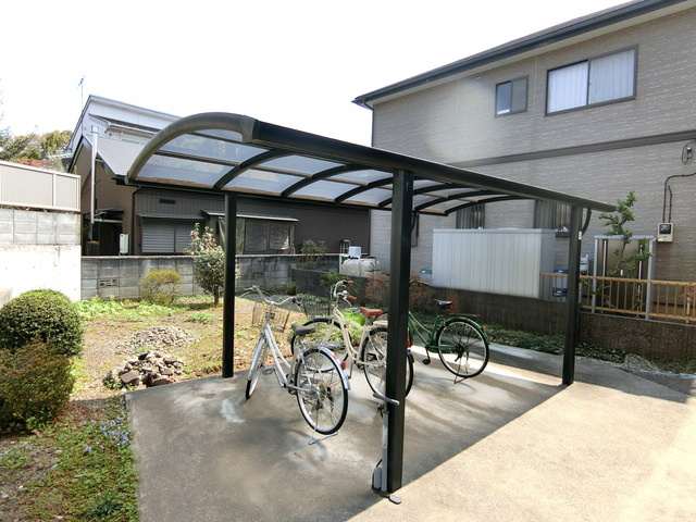 メゾンMのその他共用部分|★屋根付き駐輪スペース★