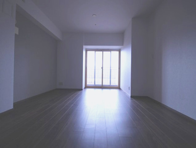 【洋室】 | リバティパーク枚方B棟 | 洋室になります。
広さは約13.6帖の広さがございます。