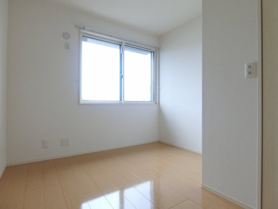 【洋室】 | ビスターレ