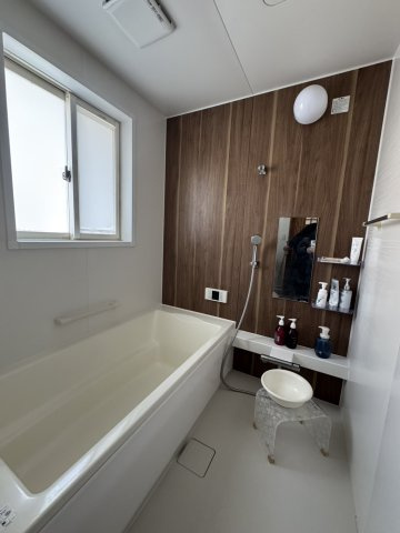 伊勢崎市田部井町1丁目の浴室