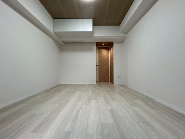 SERENiTE北浜の洋室