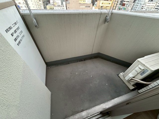 プレサンス北浜ラ・フェスタのバルコニー