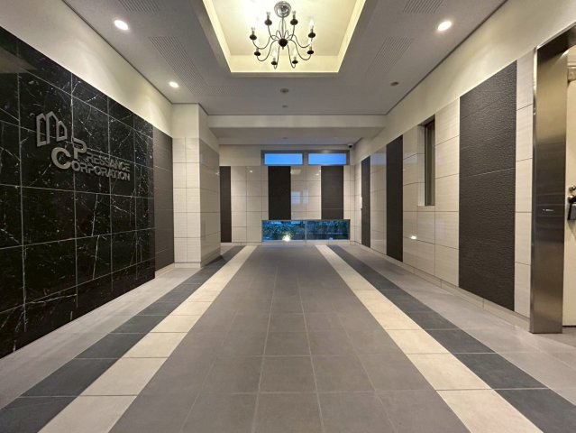 プレサンス北浜ラ・フェスタのロビー