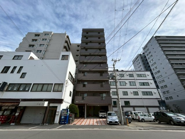 クレセール阿波座の外観