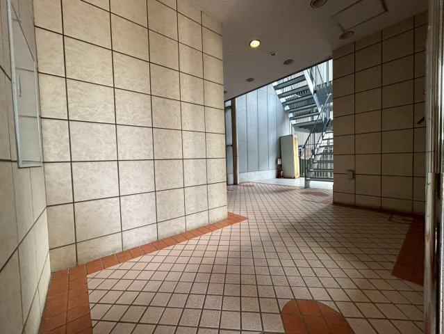 クレセール阿波座のロビー