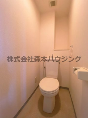 【トイレ】 | 　セレコート住道 | 落ち着いた色調のトイレです