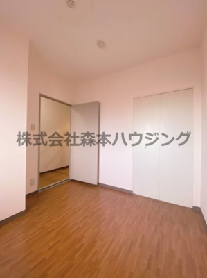 【洋室】 | 　セレコート住道 | 個人の部屋や寝室として使える洋室です