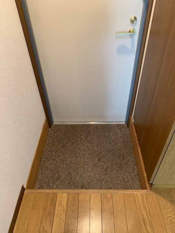 アコルデ芦花Bタイプの玄関