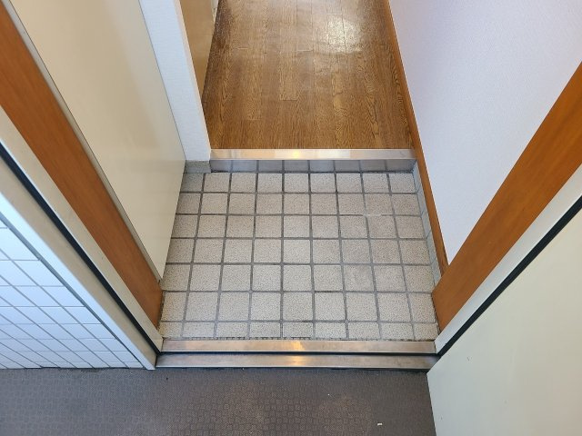 ラフィネ川名|名古屋市の賃貸ならMy賃貸の玄関|ラフィネ川名