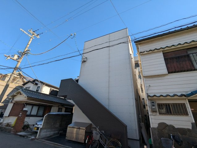 ソレイユ堺の外観