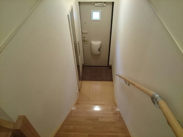 メゾン　なでしこの玄関