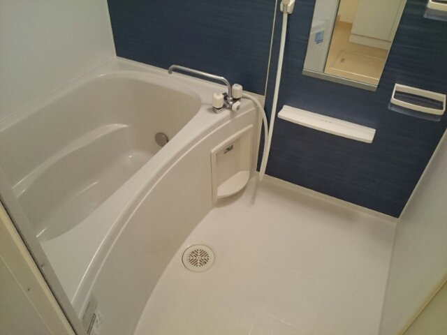 メゾン　なでしこの浴室