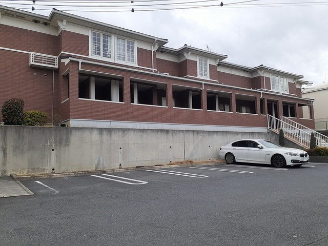 プリムローズＴ・Ｋ　Ｂの駐車場