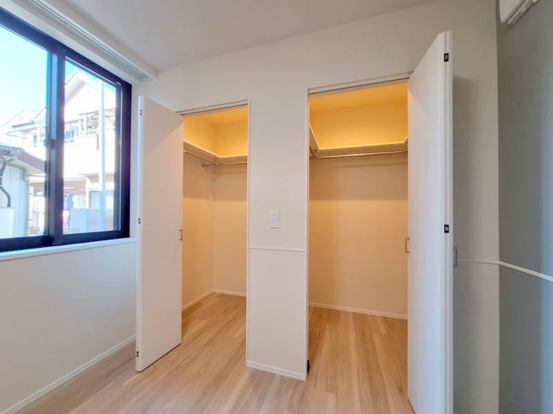 ＰＡＬＡＩＳ　ＲＡＦＦＩＮＥの居間・リビング