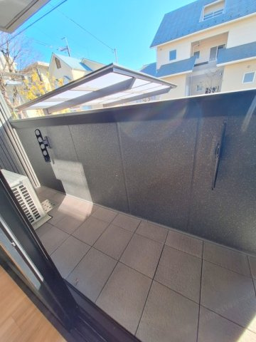 ＰＡＬＡＩＳ　ＲＡＦＦＩＮＥのバルコニー