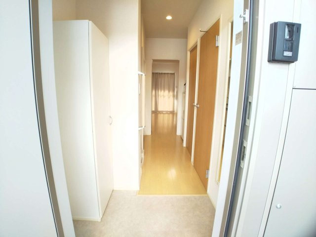 クレイノシーサイド石津川の玄関|玄関ドアは防犯サムターン設置