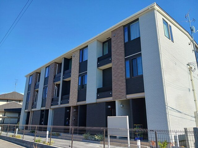 アーモンドアイ