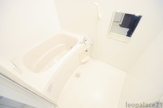 レオネクストＡＱＵＡＴＩＭＥＳの浴室