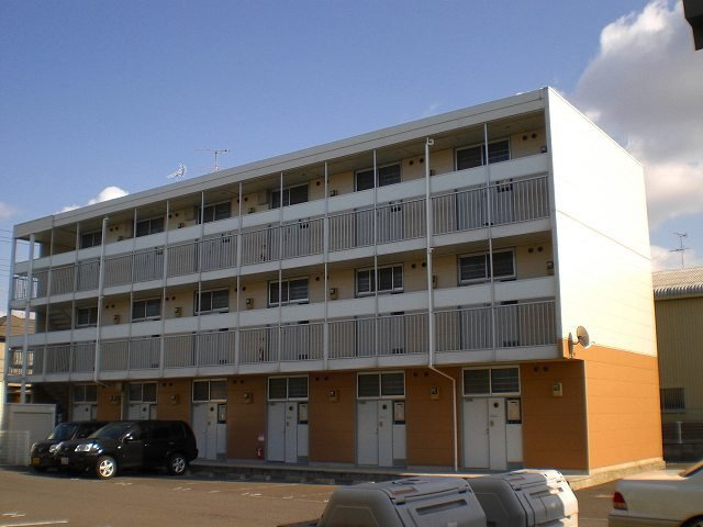 レオパレスヴァンの外観