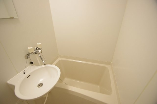 レオパレスＶＥＧＡの浴室