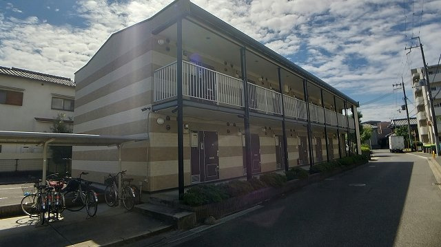 レオパレスオアシス岸和田の外観