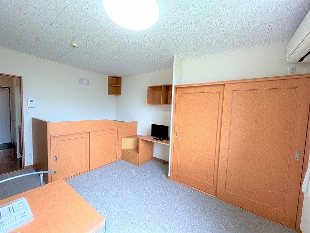 レオパレス中央公園の寝室