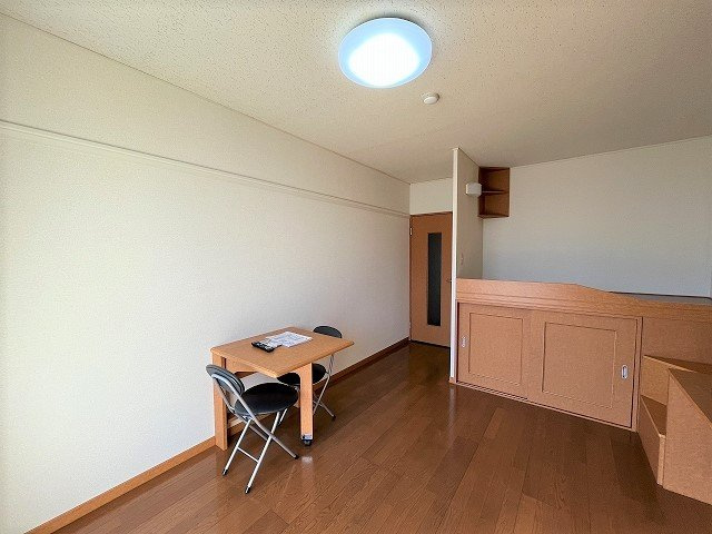 レオパレスメルツェⅡの寝室