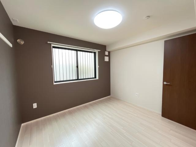 ストレリチアの内装|洋室