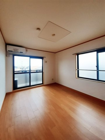 フォレスタフィウ－メの内装