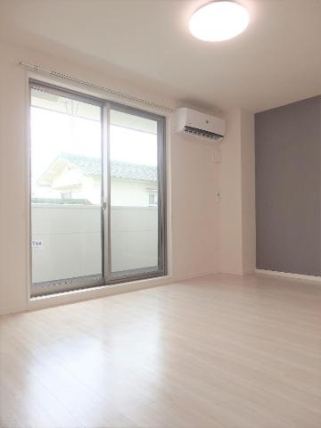 Earth Well(アースウェル)の内装|洋室