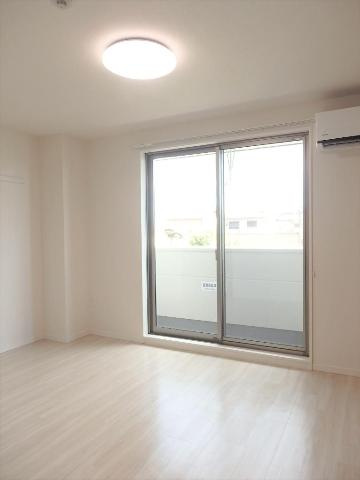 Earth Well(アースウェル)の内装|洋室