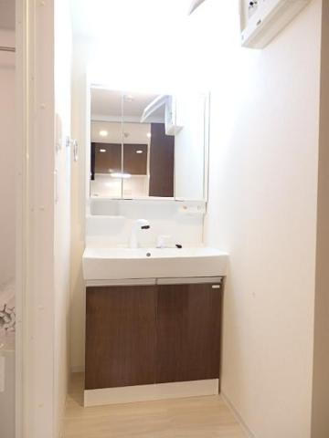 Earth Well(アースウェル)の洗面所|洗髪洗面化粧台