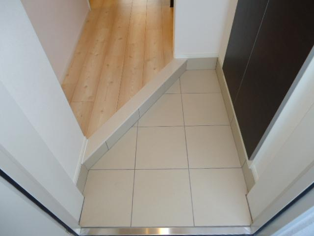 レジェンドの玄関|玄関