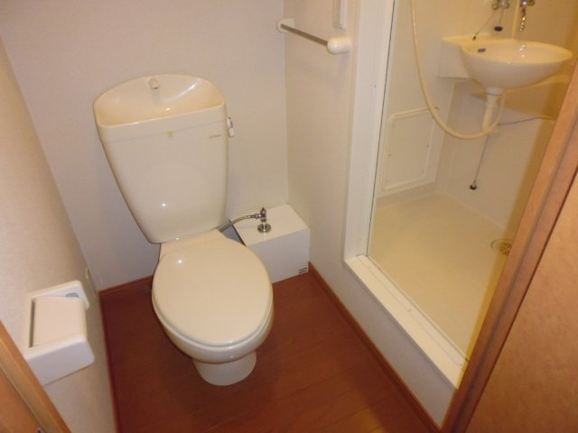 レオパレス穂風のその他|隣に浴室があります。