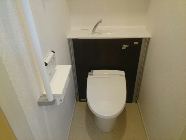 Ｙ・Ｙ・Ｙ　－　２２のトイレ