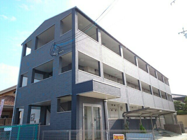 Ｌａ・Ｌｕｃｅ　ｓｔｒａｄａ