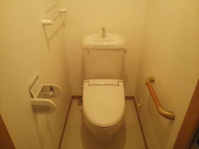 ヴァンテリュイソーのトイレ